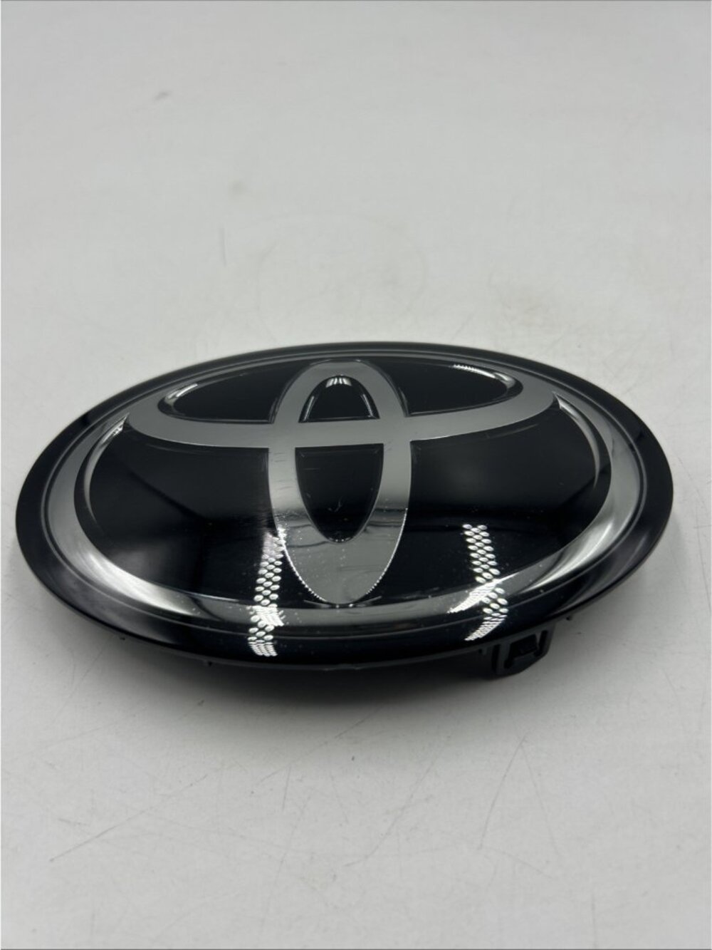 Toyota RAV 4 2019 2020 2021 Front Grille Emblem Logo Radar 53141-33130 damage✅